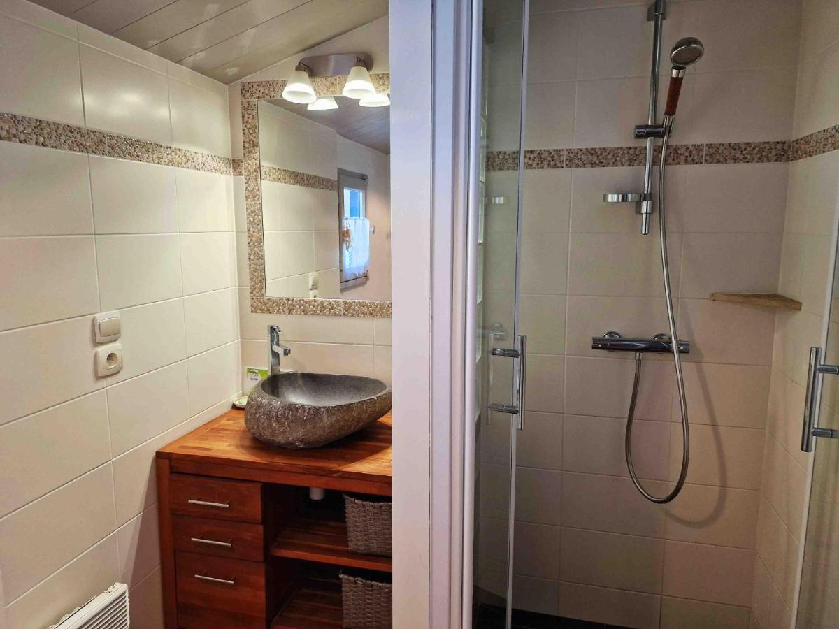 Les Pieds Dans L'Eau :Ker Anne Villa Port-Joinville Exterior photo